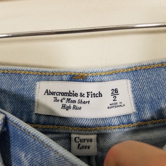Abercrombie & Fitch The 4" Mom Short High Rise Jean Shorts Blue Size 2/26 - Picture 2 of 4